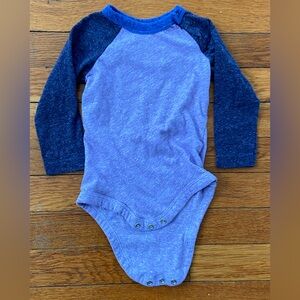Primary body suit size 9-12 months